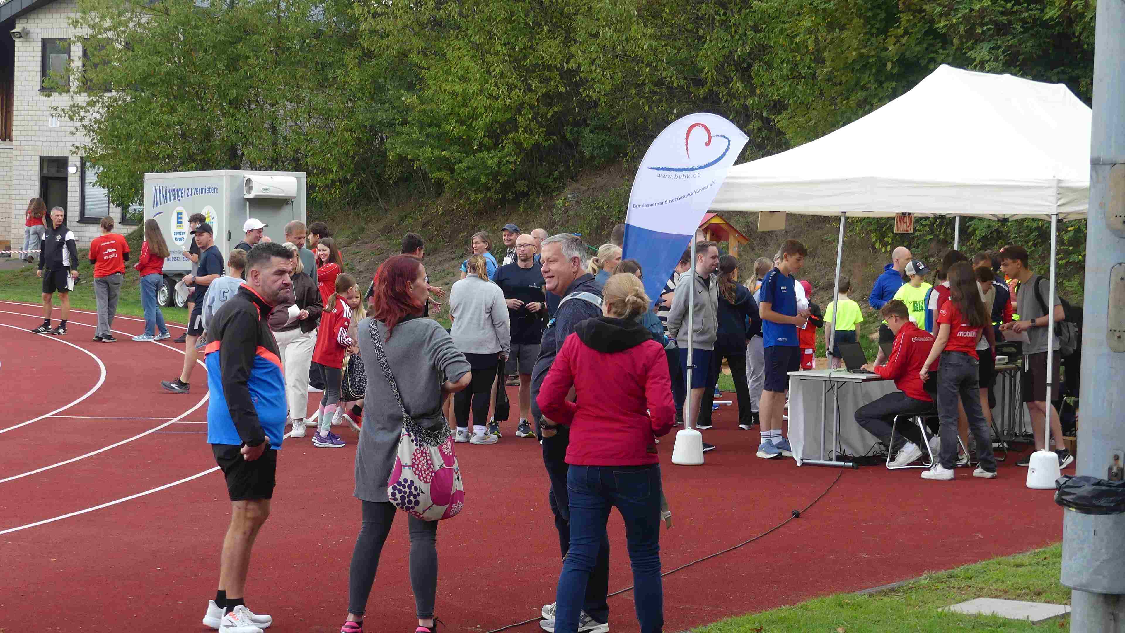 Bild vom 15. Benefizlauf im Jahr 2025. Dies ist das 1. Bild.